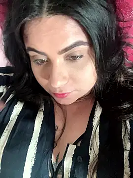 HellenaTinoco online show from January 7, 2026, 3:03 pm