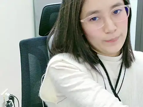 Shulee- online show from January 15, 2026, 3:33 am