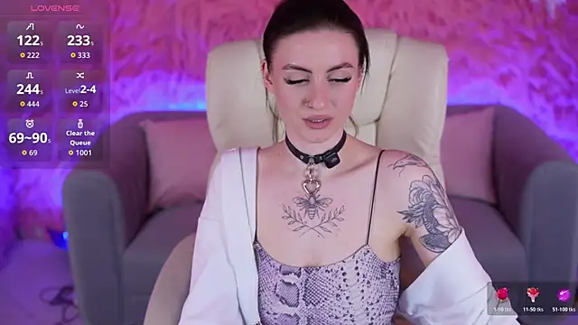 AlexaFleur online show from April 9, 2026, 7:19 pm