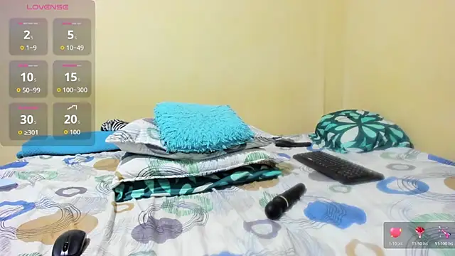 JazminStar  online show from April 13, 2026, 1:11 am