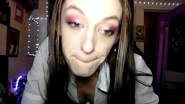 SultryEroticSlut online show from February 25, 2026, 1:04 am