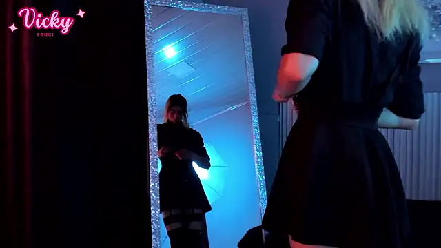 Snapshot of vicky_fant4sy chatting on February 2, 2026, 1:21 pm vicky fant4sy online show from February 2, 2026, 1:21 pm