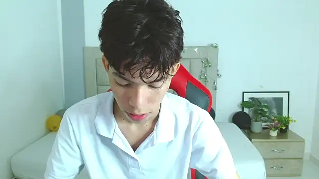 Nico  fox123 online show from January 12, 2026, 6:02 pm