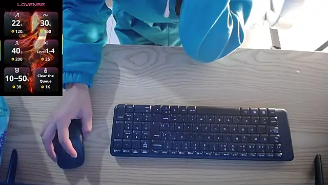 Nicolleth tk online show from March 6, 2026, 3:14 am