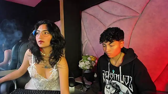 velvet mystic online show from April 1, 2026, 4:24 am