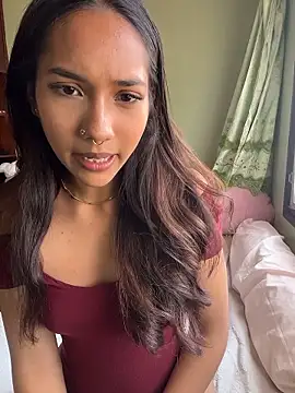 Lyla Love online show from January 14, 2026, 6:41 am