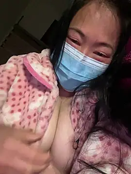 Snapshot of Guillermo950 chatting on January 12, 2026, 5:18 pm Guillermo950 online show from January 12, 2026, 5:18 pm