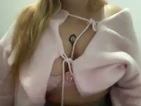 SaucySerpent27 online show from January 7, 2026, 4:09 pm