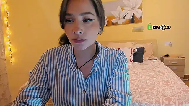 juliiaroberts online show from March 15, 2026, 3:01 am