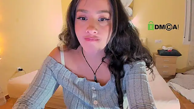 juliiaroberts online show from March 31, 2026, 3:08 am