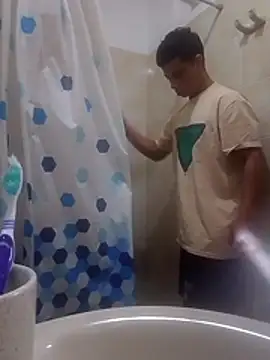 Snapshot of Monklac chatting on January 7, 2026, 3:36 pm Monklac online show from January 7, 2026, 3:36 pm