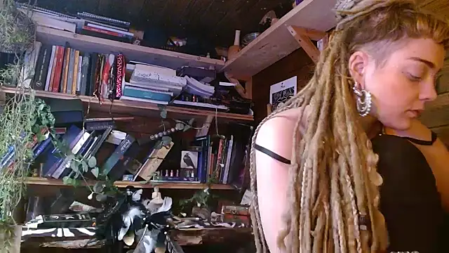 Snapshot of spiralhokkaido23 chatting on June 9, 2026, 8:15 am spiralhokkaido23 online show from June 9, 2026, 8:15 am