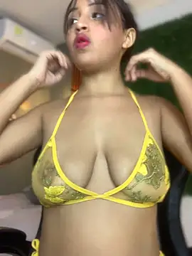 PaulaSweetFire  online show from February 20, 2026, 9:59 pm