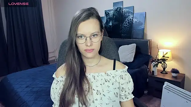 AyumiBlossom online show from January 12, 2026, 4:23 pm