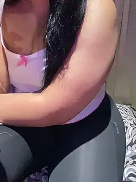 Lina Velvet  online show from April 24, 2026, 1:41 am