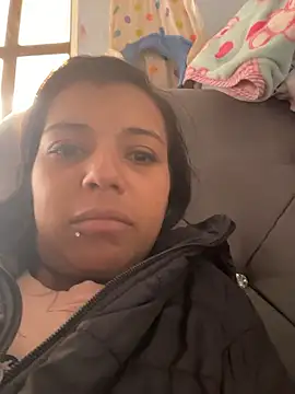 Snapshot of cinthia2011 chatting on January 14, 2026, 5:51 pm cinthia2011 online show from January 14, 2026, 5:51 pm