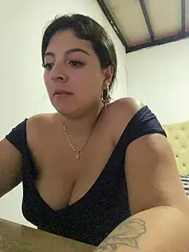 MiiaGreys online show from April 7, 2026, 7:58 pm