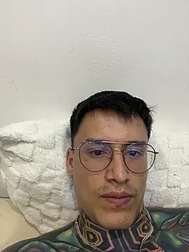 Chrissblack online show from March 12, 2026, 3:56 am