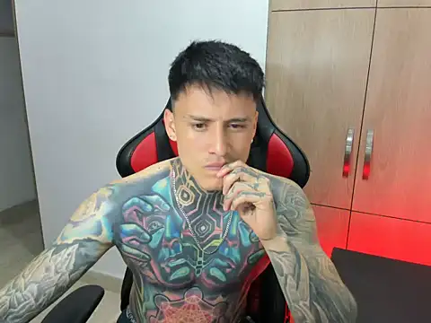 Chrissblack online show from March 31, 2026, 4:13 am