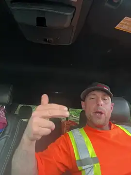 WIDBIGWHITECOCK online show from June 5, 2026, 9:26 am