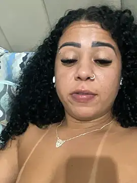 Snapshot of Cachinhossfd chatting on February 8, 2026, 4:05 am Cachinhossfd online show from February 8, 2026, 4:05 am