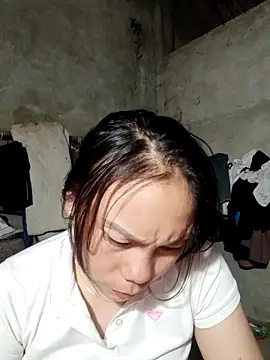 vanvan005 online show from February 13, 2026, 11:34 pm