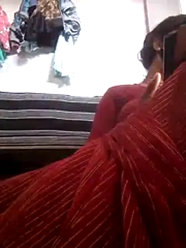 Snapshot of Jamuna_01 chatting on February 9, 2026, 7:34 am Jamuna 01 online show from February 9, 2026, 7:34 am