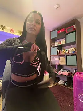 sweetxlayla online show from March 1, 2026, 1:46 pm