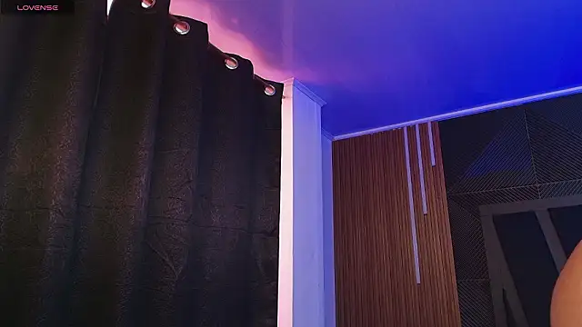 lorenzo walker 1 online show from March 14, 2026, 5:18 pm