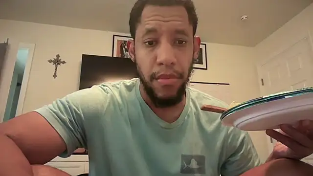 Snapshot of mannib_39 chatting on April 6, 2026, 3:02 pm mannib 39 online show from April 6, 2026, 3:02 pm