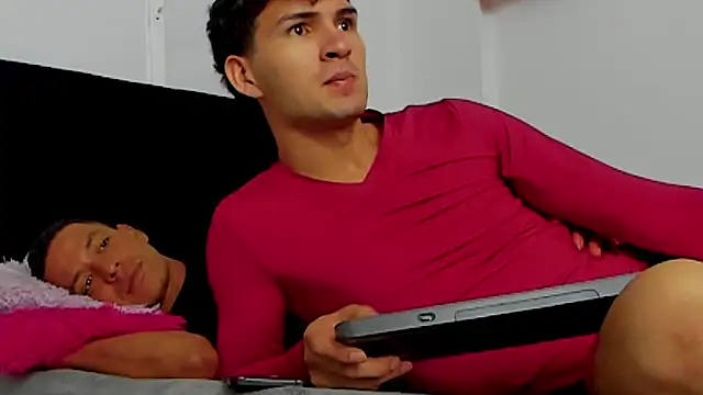 camilo model online show from May 13, 2026, 12:30 am