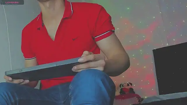 camilo model online show from June 8, 2026, 4:02 am