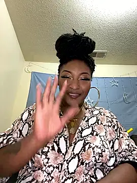 Snapshot of Egyptian_reign chatting on January 13, 2026, 1:33 am Egyptian reign online show from January 13, 2026, 1:33 am