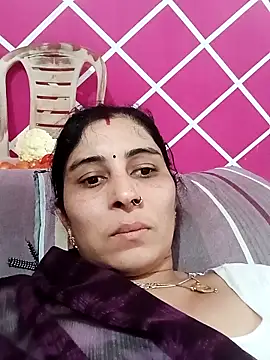 Hot ree85 online show from March 2, 2026, 11:17 am