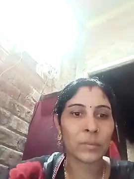 Hot ree85 online show from April 13, 2026, 3:23 am