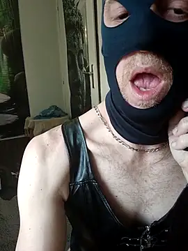 Snapshot of chrisopen07 chatting on March 20, 2026, 5:07 pm chrisopen07 online show from March 20, 2026, 5:07 pm