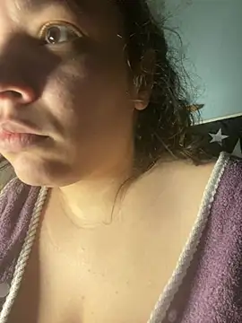 bellakay19 online show from January 17, 2026, 4:22 pm