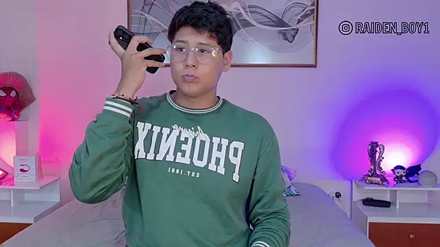 RaidenBoy11 online show from January 5, 2026, 6:55 pm