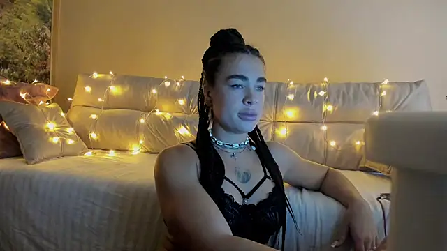 LaVIDA  online show from January 11, 2026, 3:39 pm