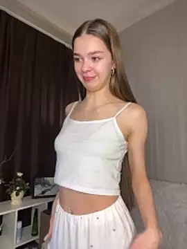 SkylineBliss online show from January 15, 2026, 9:51 pm