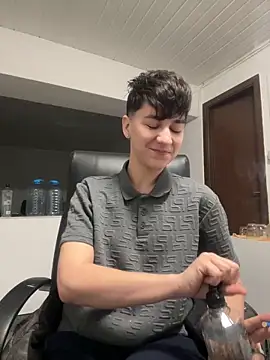 ravenryx online show from February 14, 2026, 3:53 pm