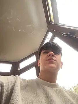 ravenryx online show from April 21, 2026, 11:27 am