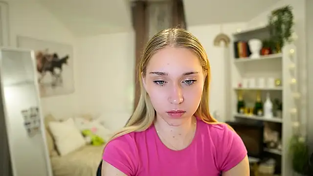 MilaBunny2000 online show from March 13, 2026, 9:27 am