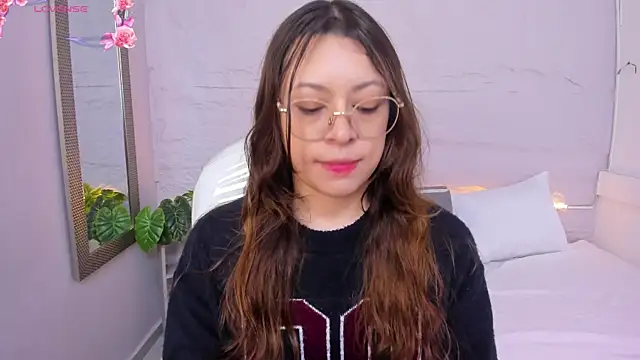 lanna 18  online show from June 9, 2026, 11:44 am