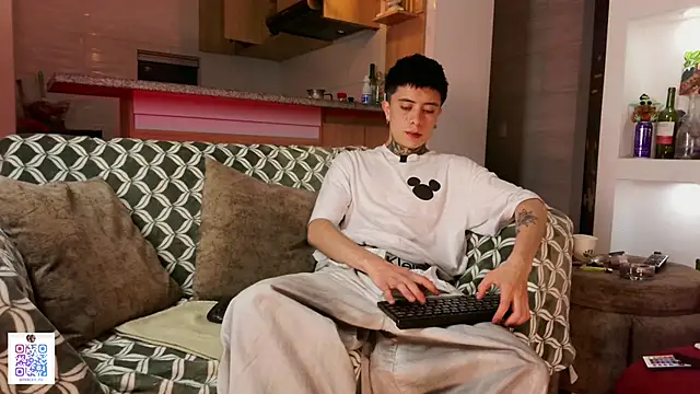 jackson perce0 online show from January 7, 2026, 9:01 am