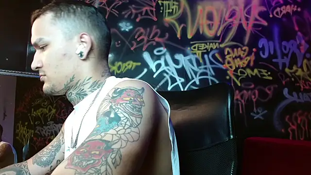 DarkBenito online show from January 12, 2026, 2:11 pm