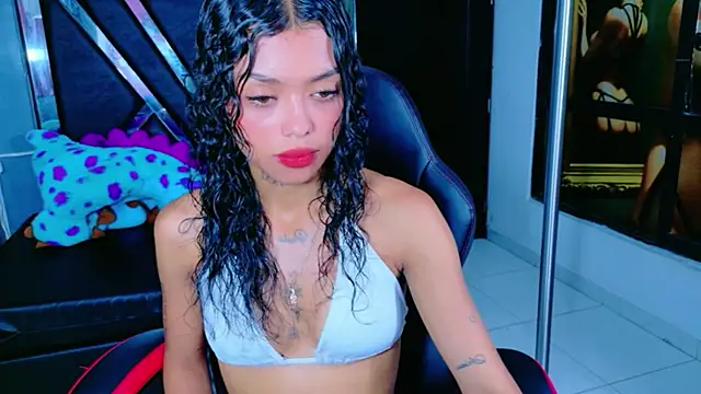 Snapshot of Natassha_Teen chatting on January 15, 2026, 8:23 pm Natassha Teen online show from January 15, 2026, 8:23 pm