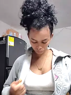 shenna brunette online show from March 10, 2026, 3:17 pm