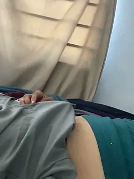 Snapshot of rulor69 chatting on March 4, 2026, 12:27 am rulor69 online show from March 4, 2026, 12:27 am