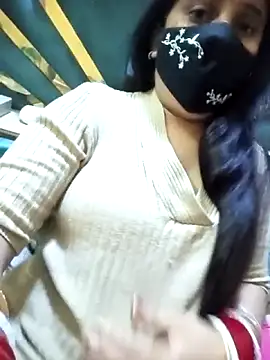 couple fun  online show from April 10, 2026, 8:02 pm